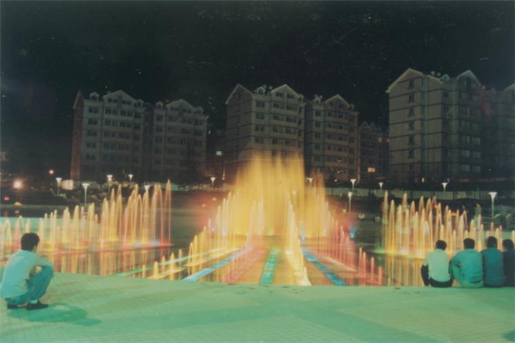 聲控噴泉