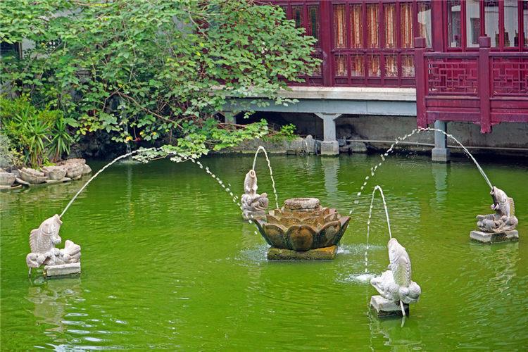 噴泉水景